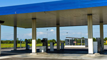 Petrol station roof cleaning